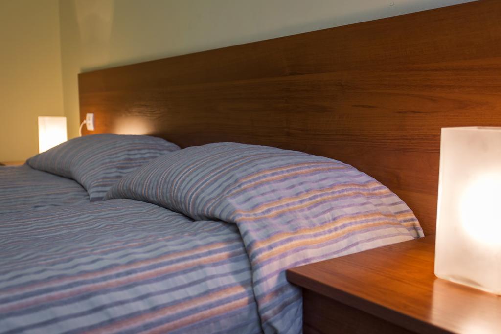 Hera Guest House Chiflik Bagian luar foto